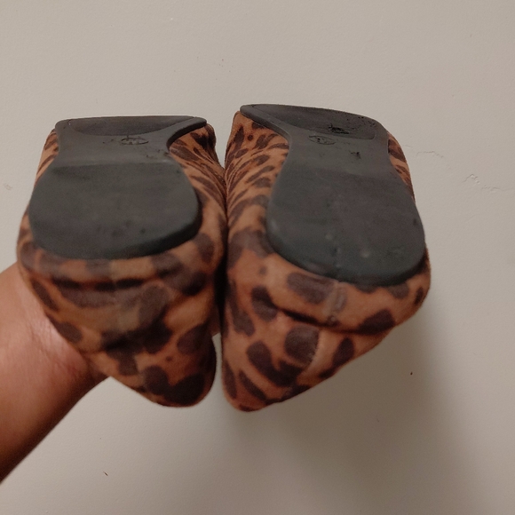 A New Day Womens Animal Print Pointy Toe Flats Size 11 - Picture 8 of 8